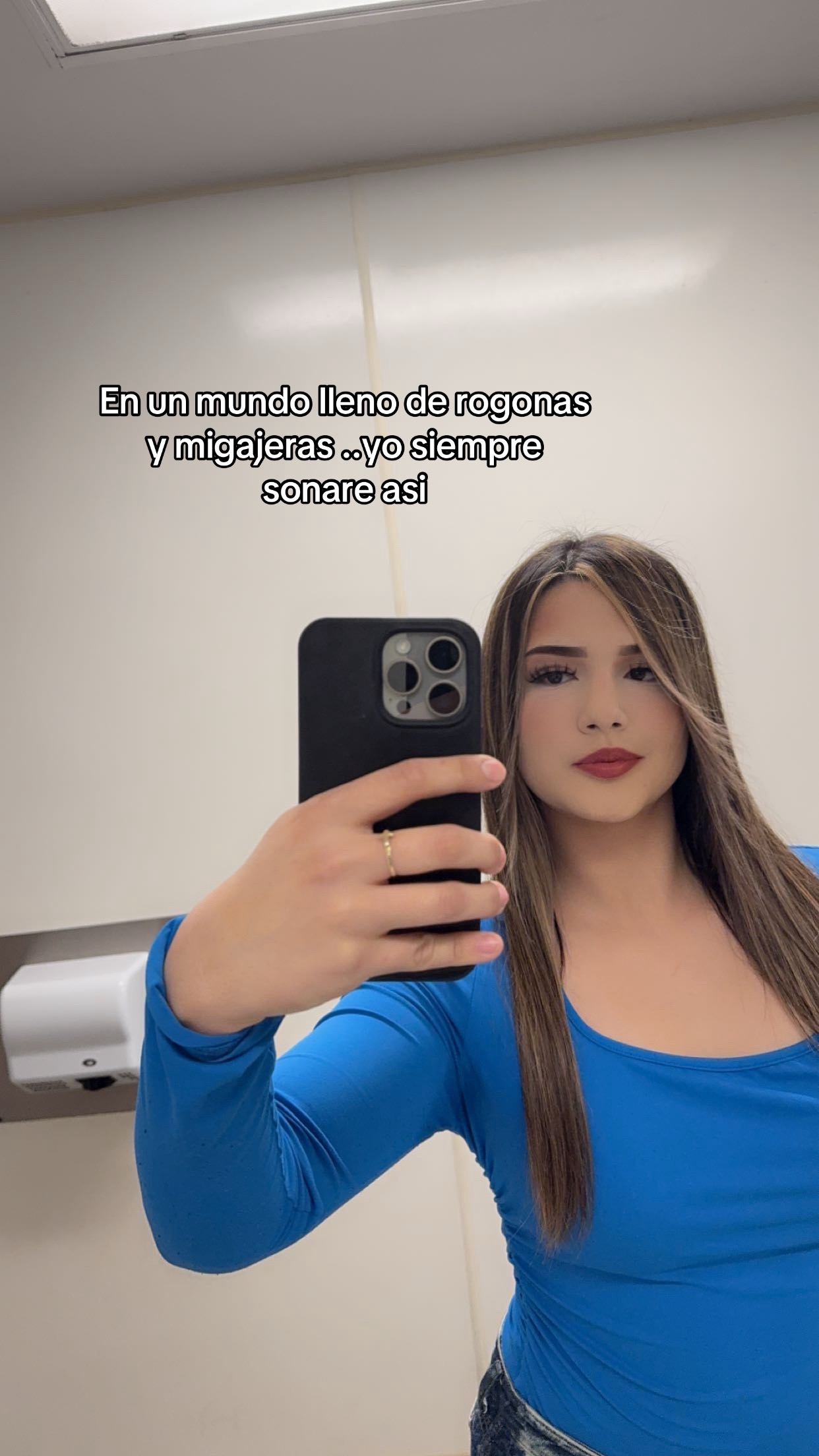 @Emily Qui&ntilde;onez👸🏻