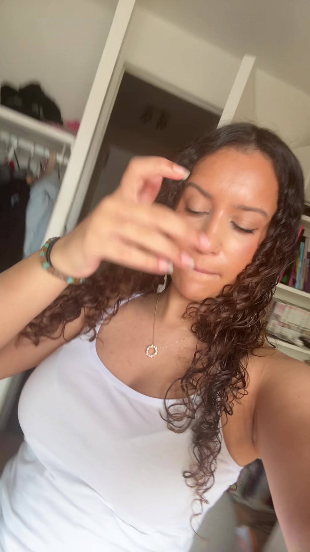 @itslikeimnoteventhere