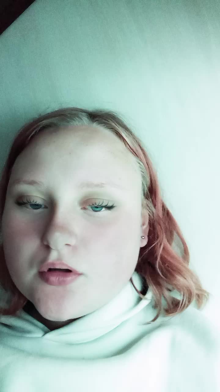 @Sophie🦋🎙