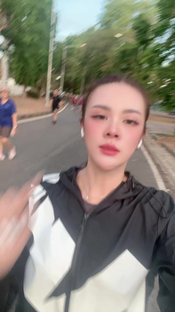 @ครูจุ๊บจิ๊บไม่ได้แต่งหน้า 🤣