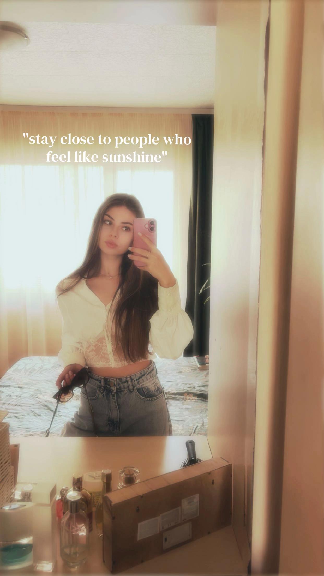 @𝐍𝐢𝐜𝐨𝐥𝐞