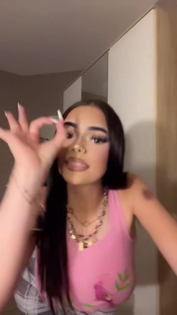 @HEY&rsquo;🏴&zwj;☠️