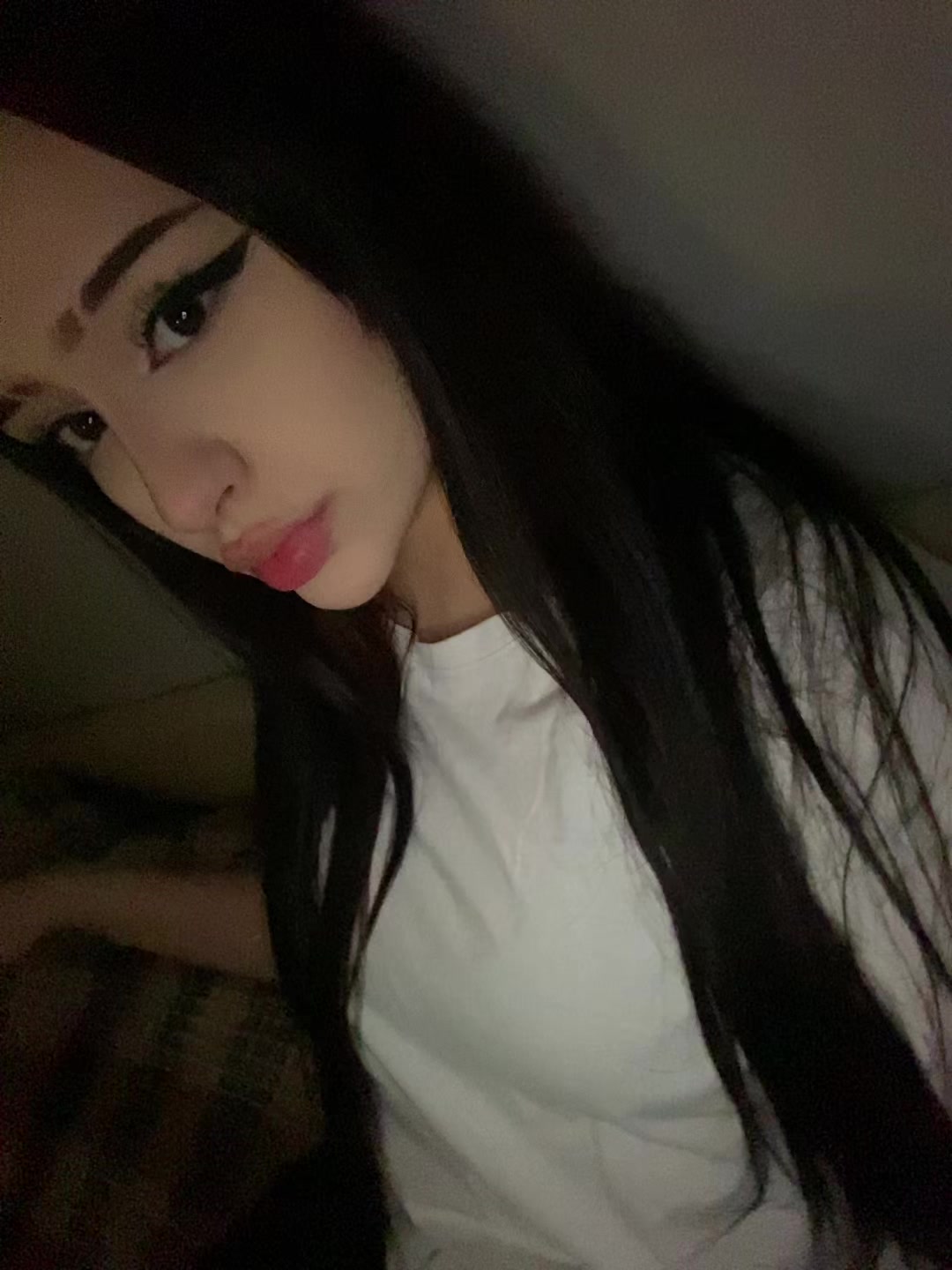 @──────────