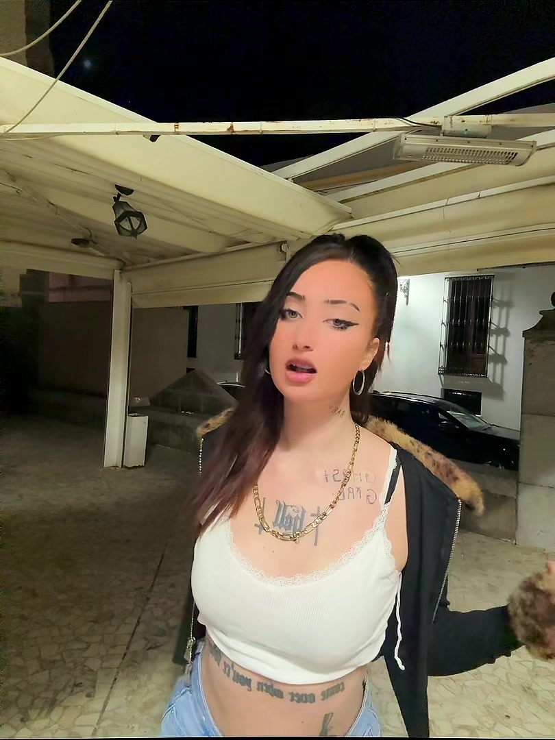 @sikariaxr