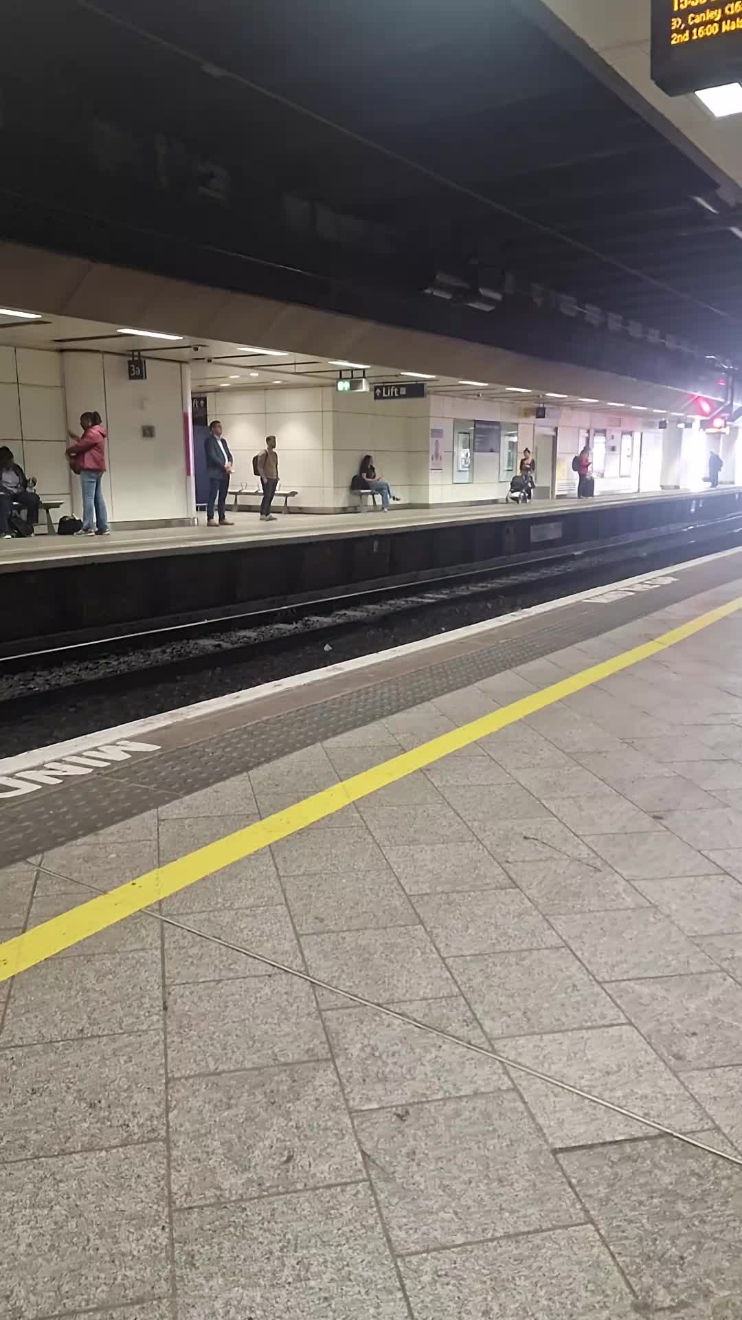 @𝑺𝒕𝒂𝒓 𝒒𝒖𝒆𝒆𝒏 🇬🇧