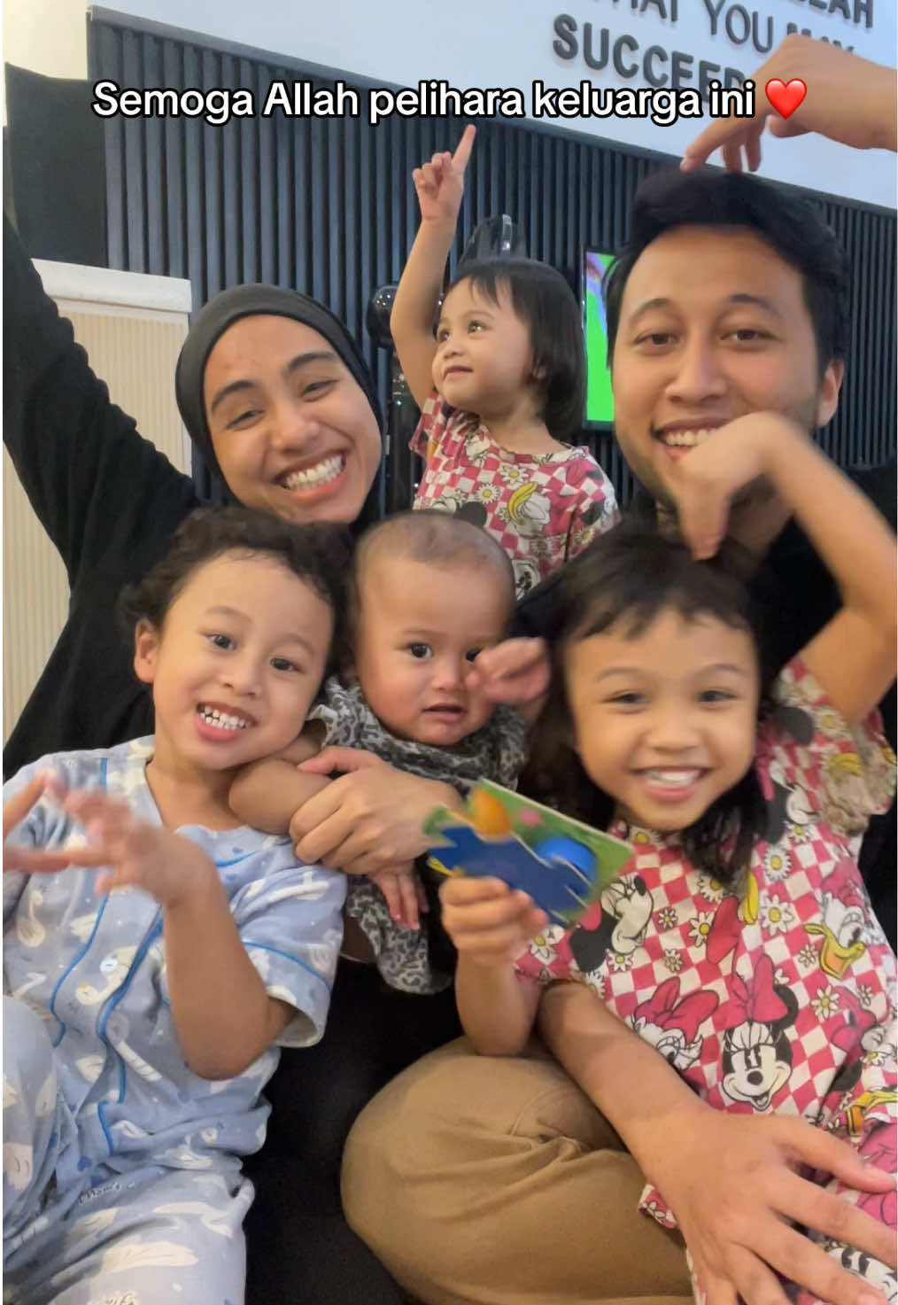 @aisyahhijanah