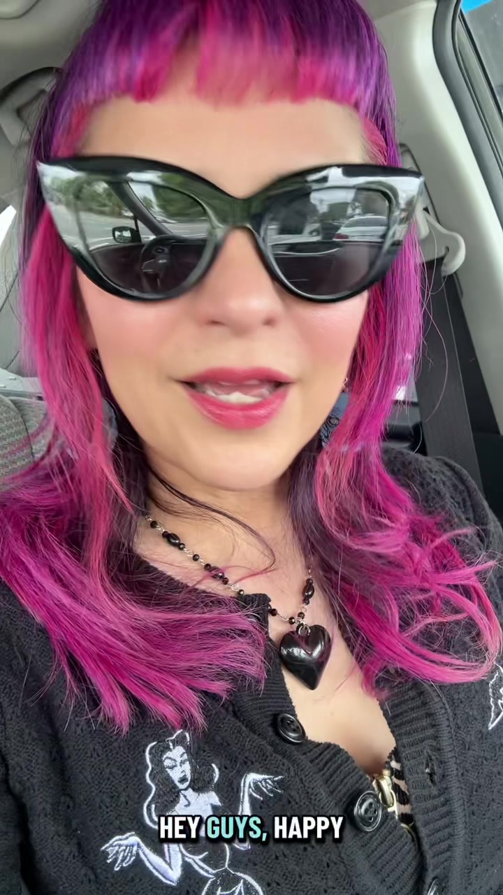 @TheHellflowers