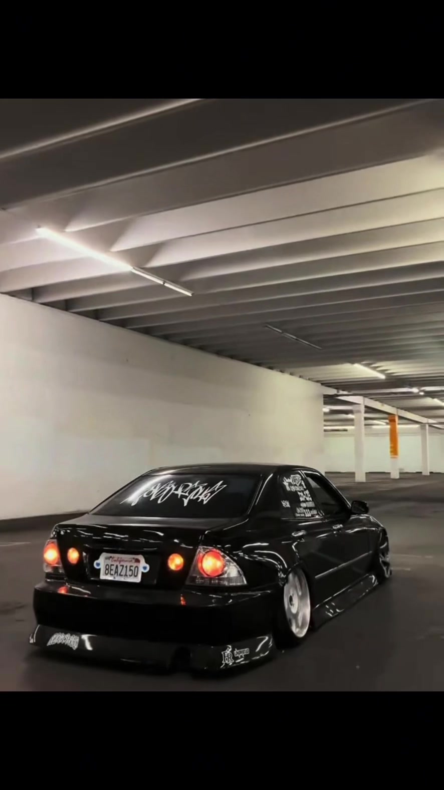 @￼