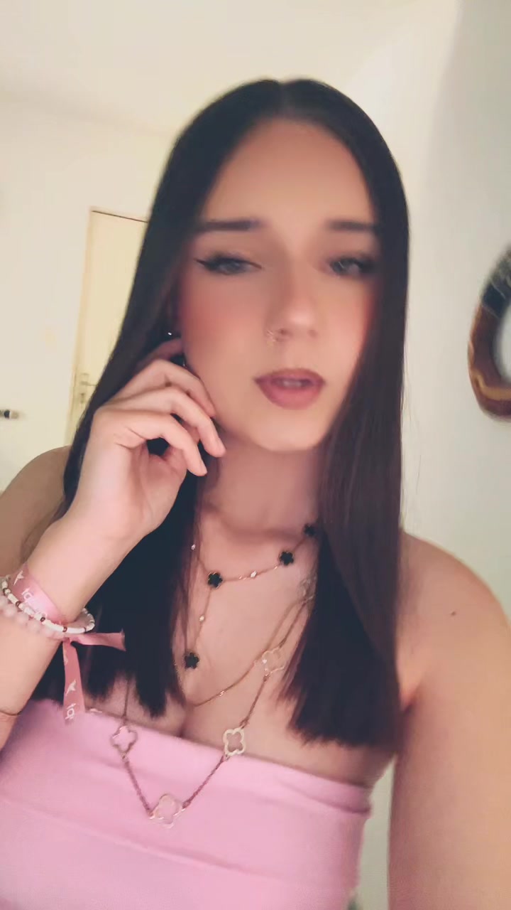 @𝘓𝘰𝘶𝘯𝘢 ⏾