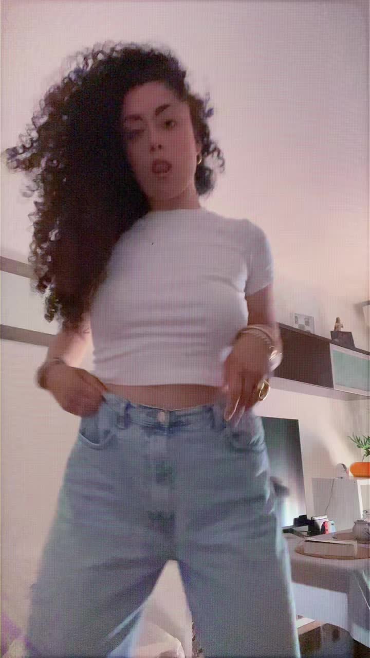 @luciaherrero415