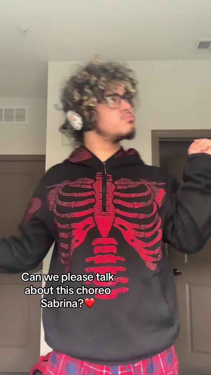 @itsfashionari