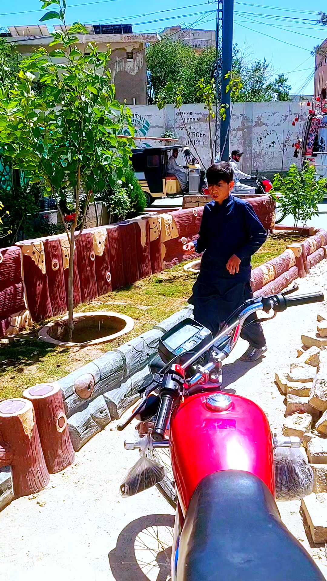 @Abdul Malik Kakar 2215