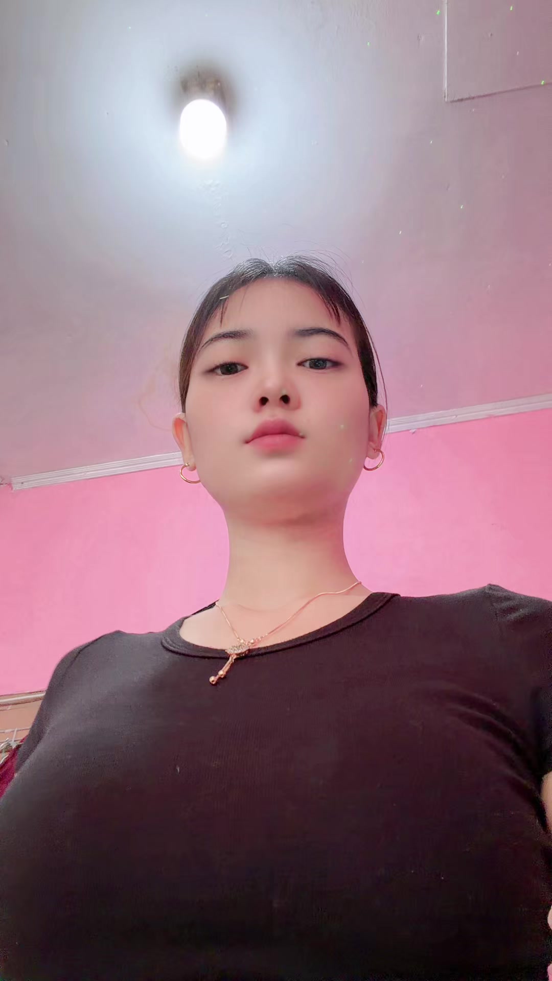 @𝘿𝘼𝙍𝘼💫