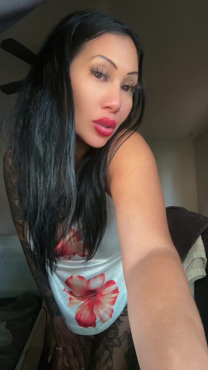 @Roxana🤎Banana aka Foxy💋Roxy
