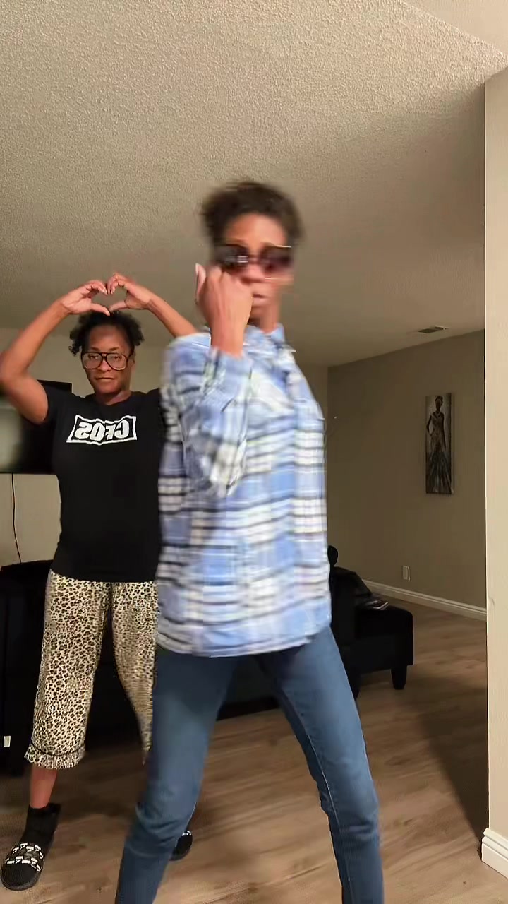 @NAEZY26