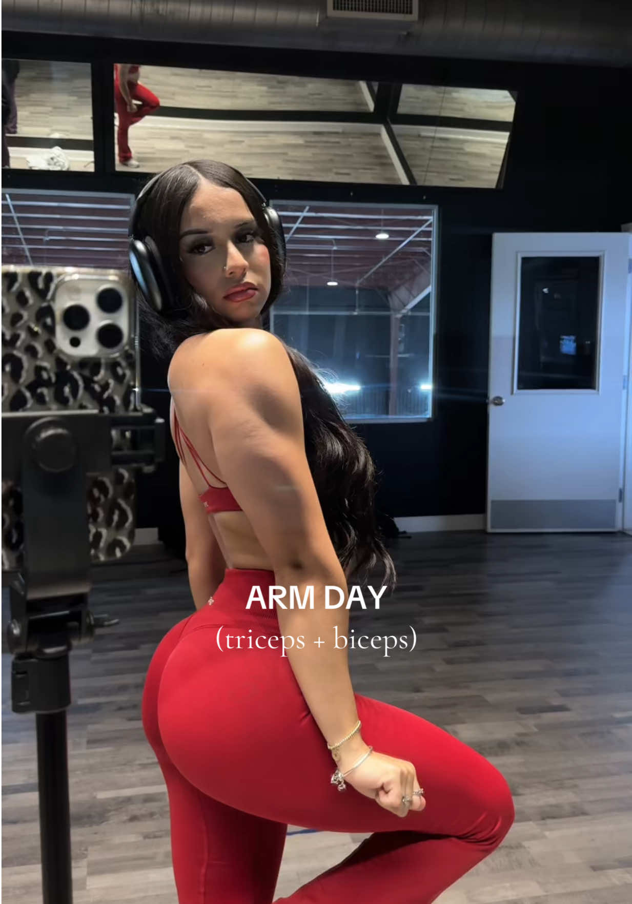@𐙚thania