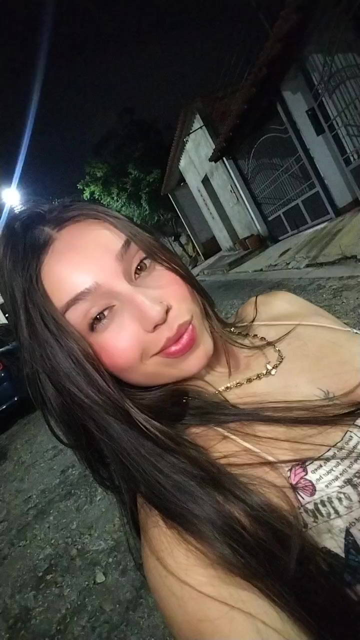 @𝔏𝔞 𝔉𝔯𝔢𝔰𝔦𝔱𝔞 💄.