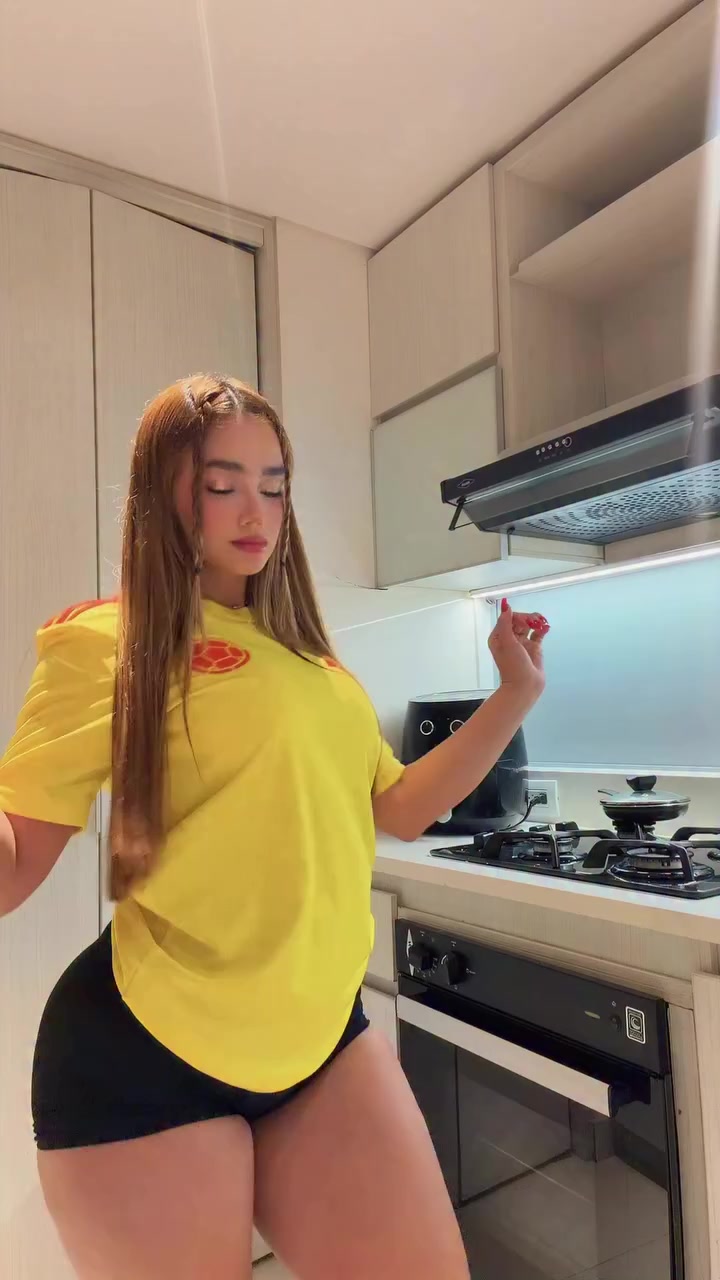@Latinas0690
