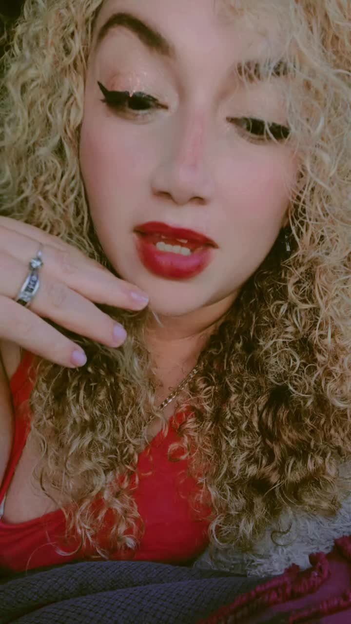 @Azucena Arias 🇬🇹🇸🇻