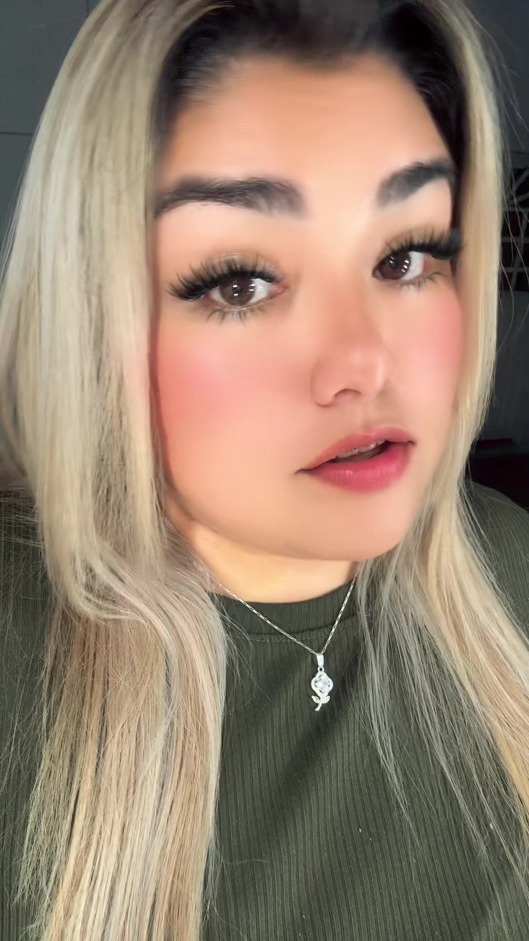 @Ariiyz