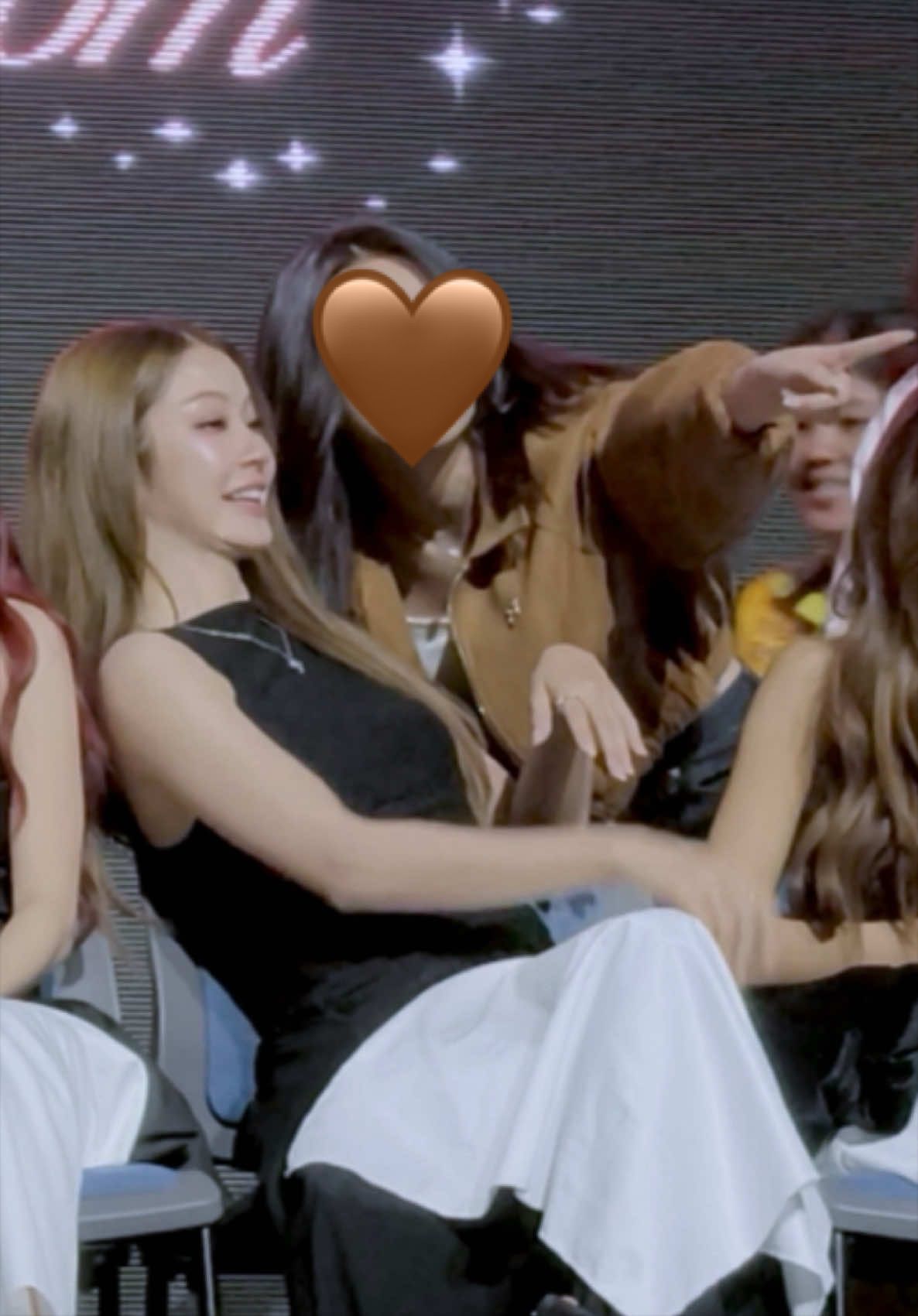 @v.xinyi
