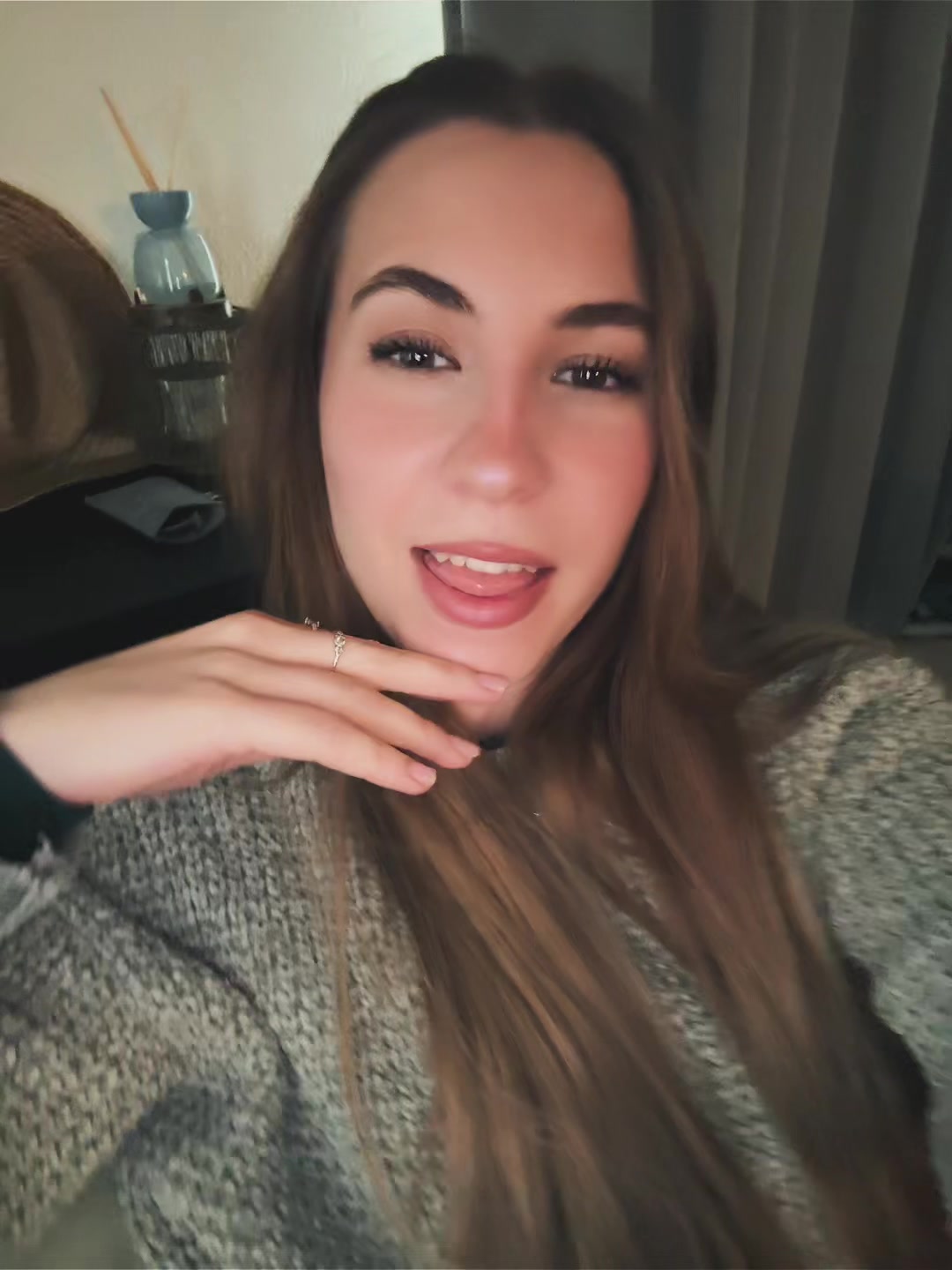 @Gia