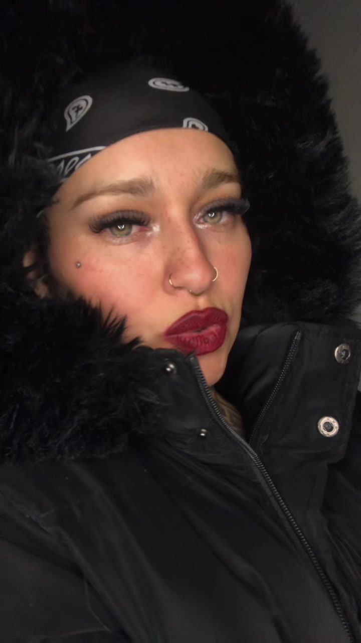 @𝕭𝖊𝖑𝖊𝖓 𝕽𝖔𝖒𝖊𝖗𝖔