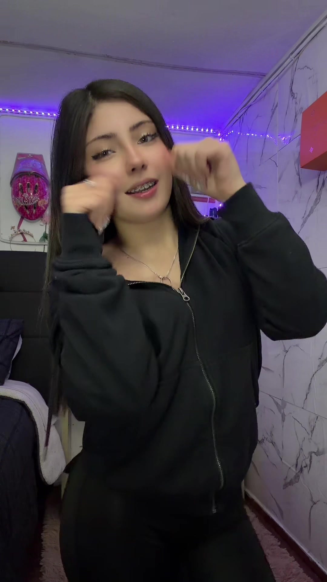 @𝐌𝐚𝐝𝐞𝐬𝐢𝐭𝐚