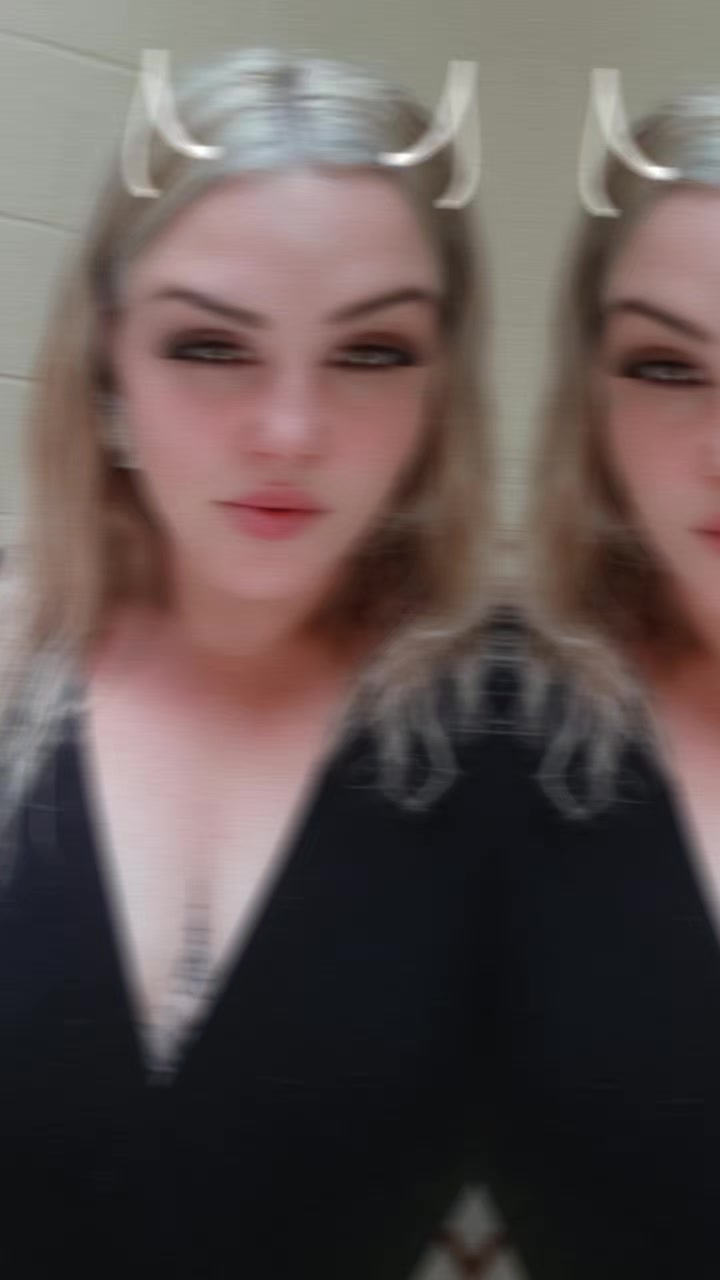 @DeeZee*