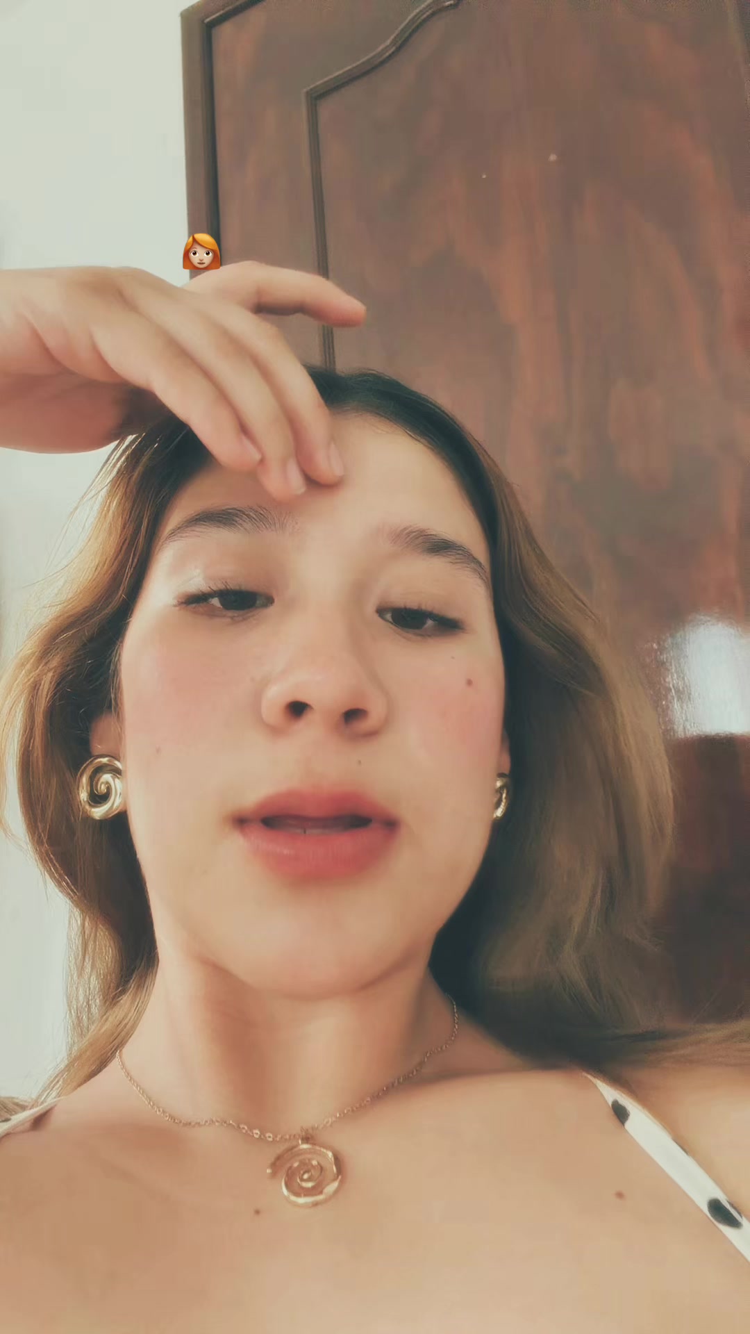@L a i