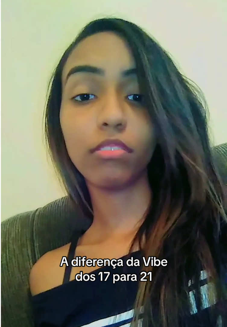 @Patricinha G&oacute;tica 🖤✨