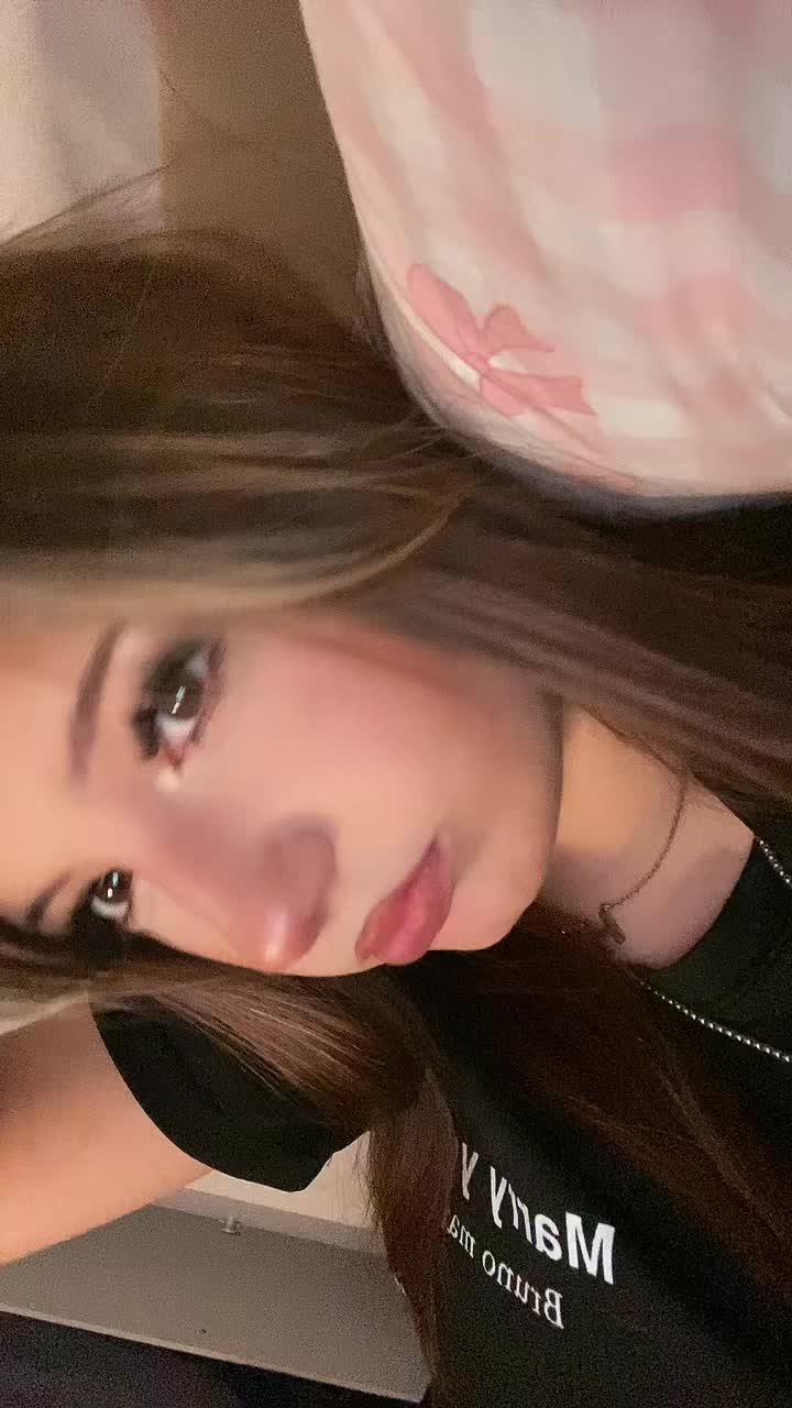 @charley🍒🫧