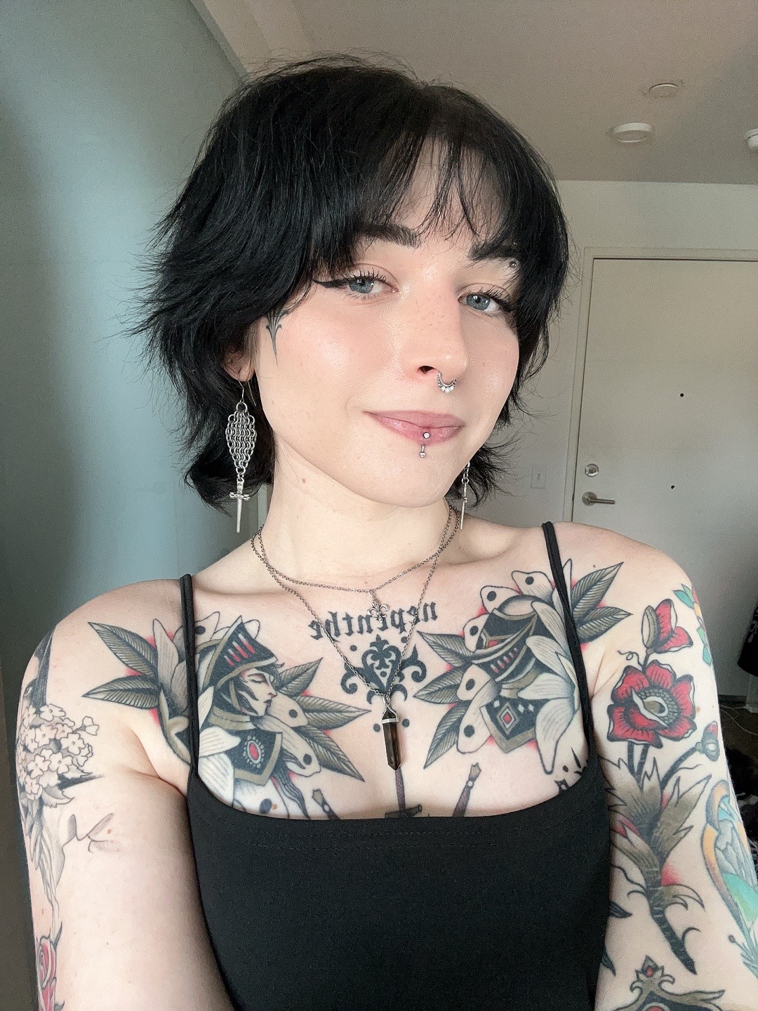 @itssophianoire