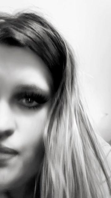 @💔Chelsea Marie 😈
