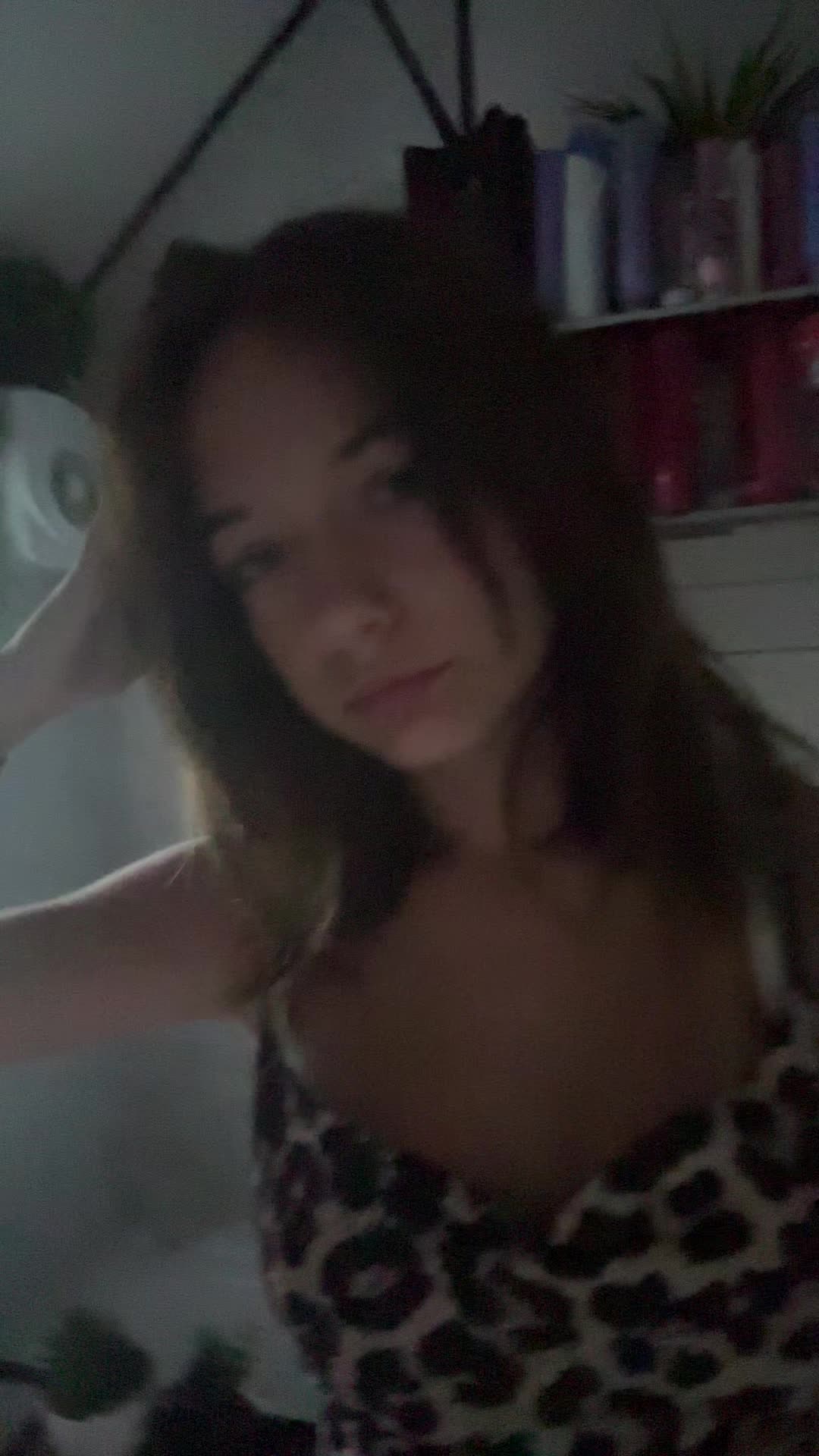 @🤎𝐩𝐡𝐞🤎