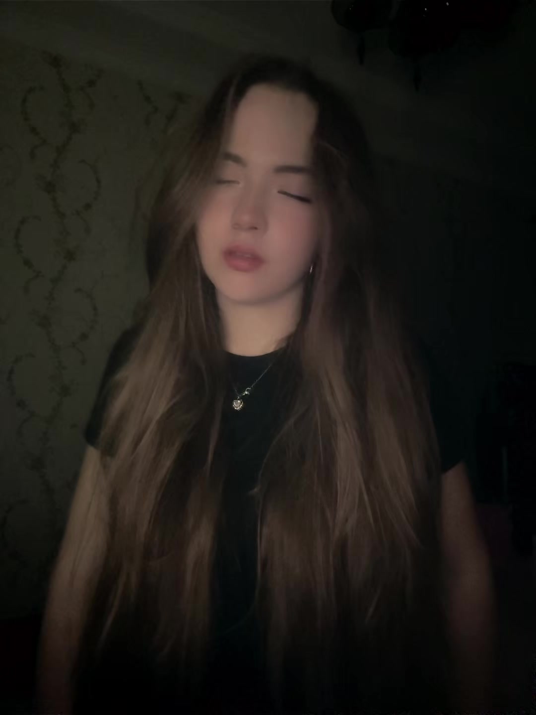@<3