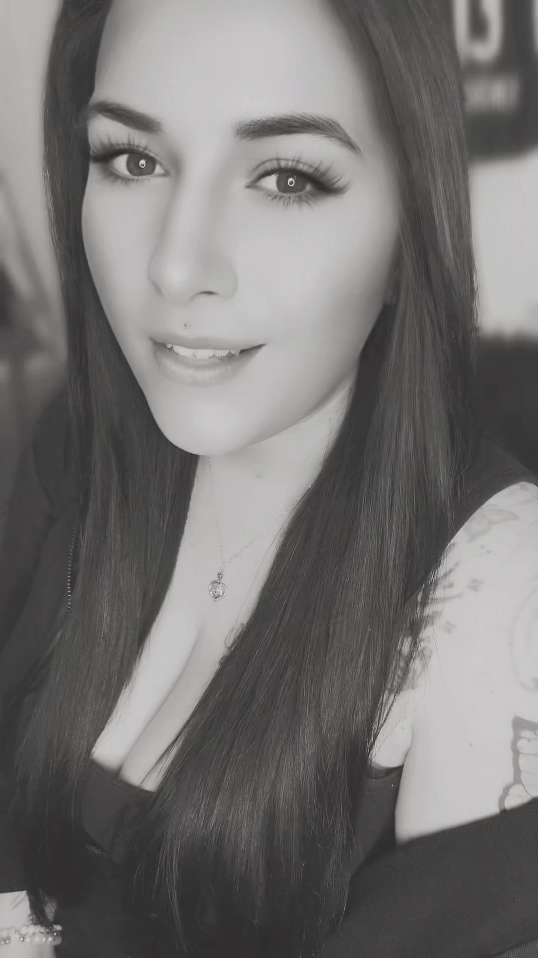 @🖤🦋𝓘𝓷𝓴𝓮𝓭_𝓝𝓲𝓬𝓲🦋🖤