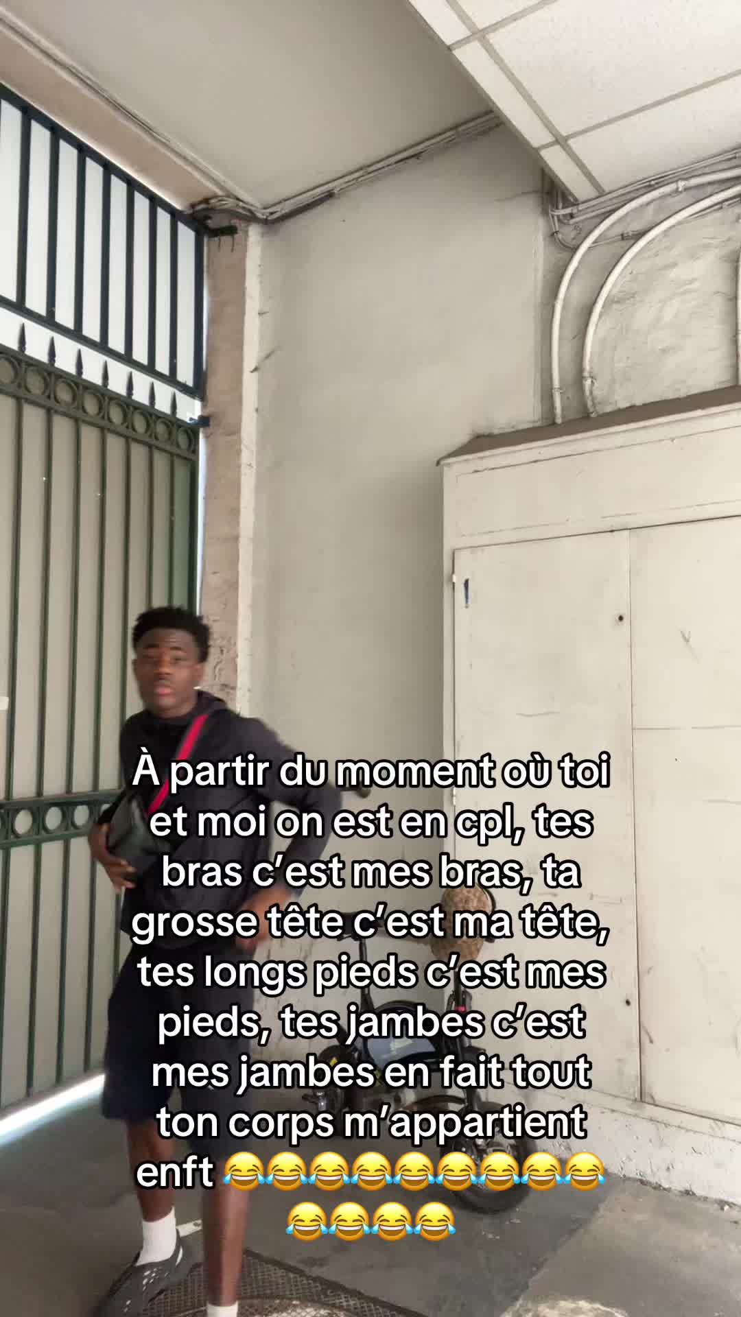 @S2b👩🏾&zwj;🎤