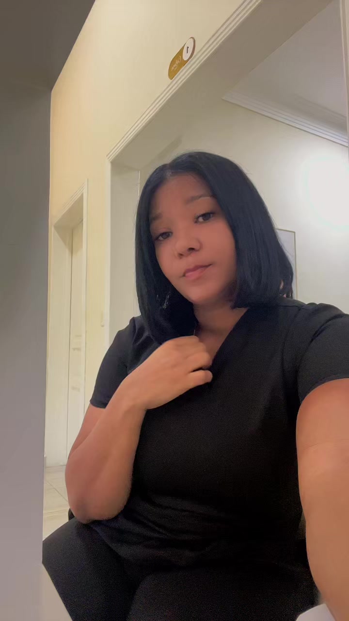 @Raisa Flores