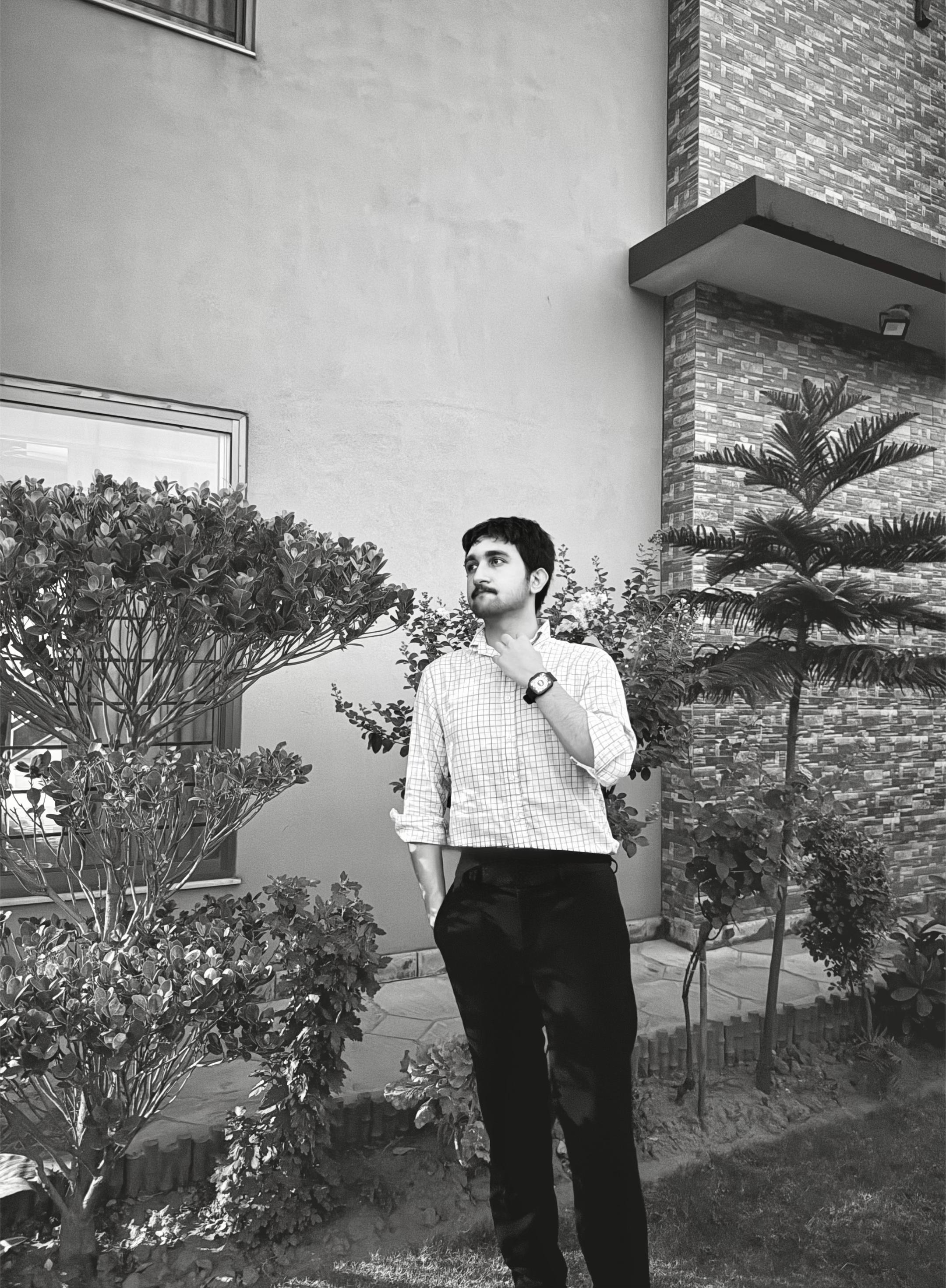 @hussain_bajwa