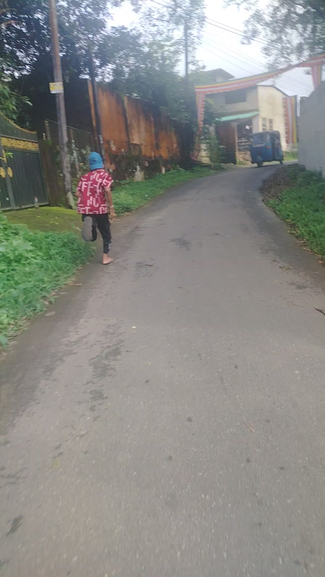 @සුද්දා