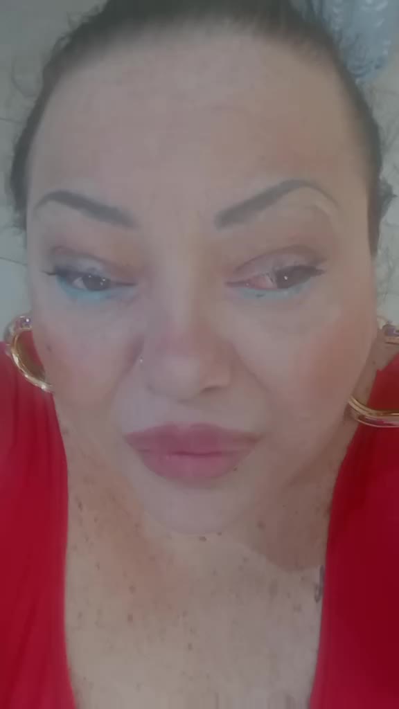 @anna davinno