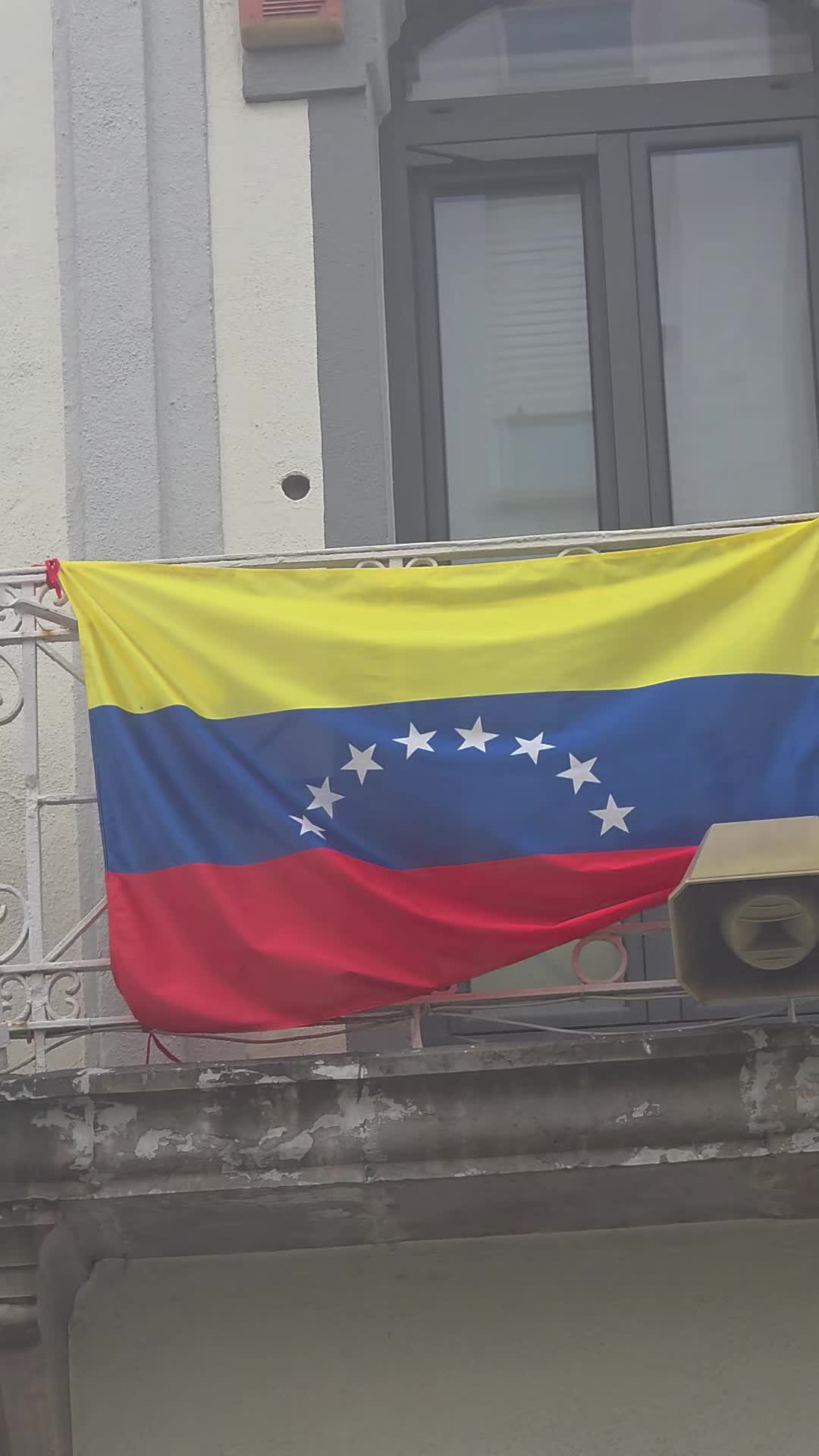 @Javier Fern&aacute;ndez Sober&oacute;n