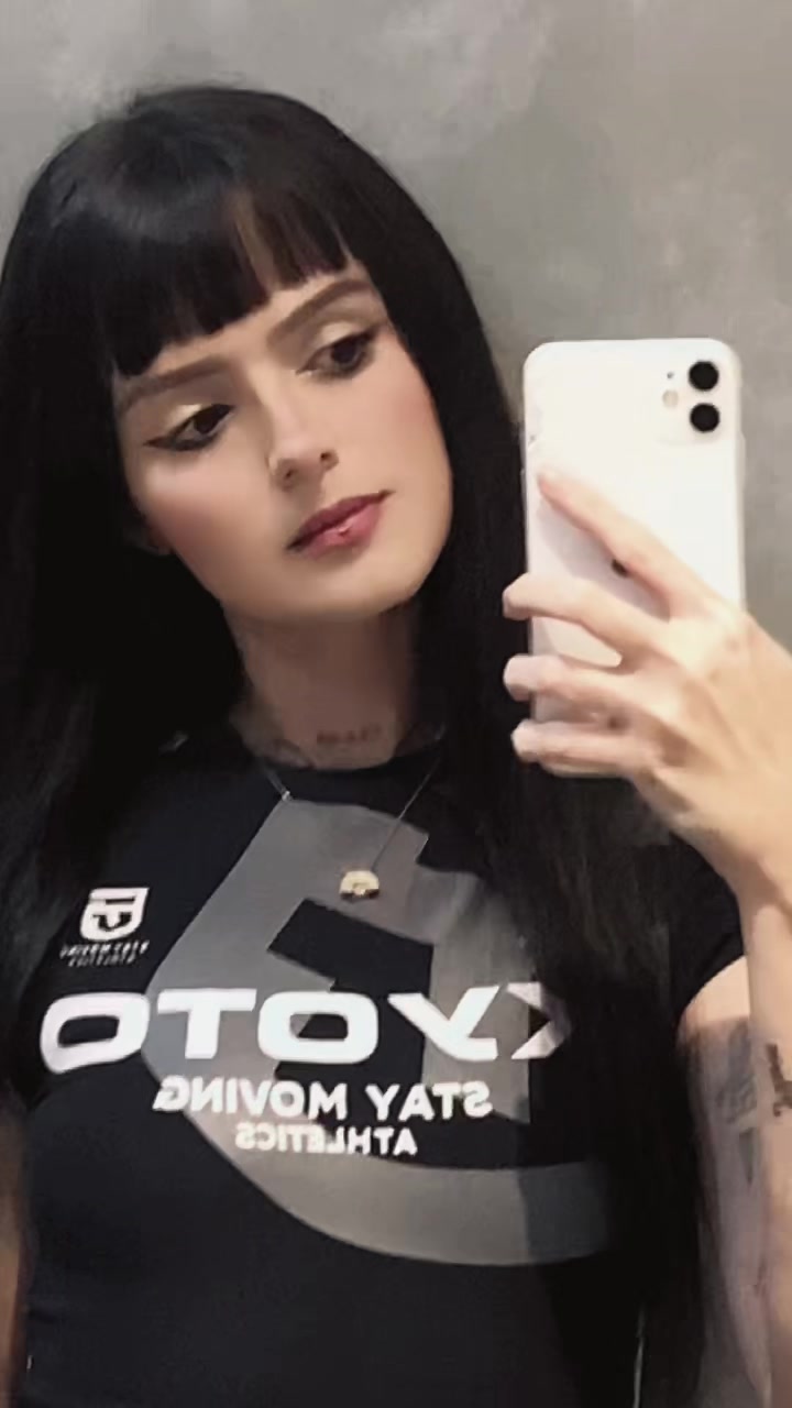 @AmandaCelante.com