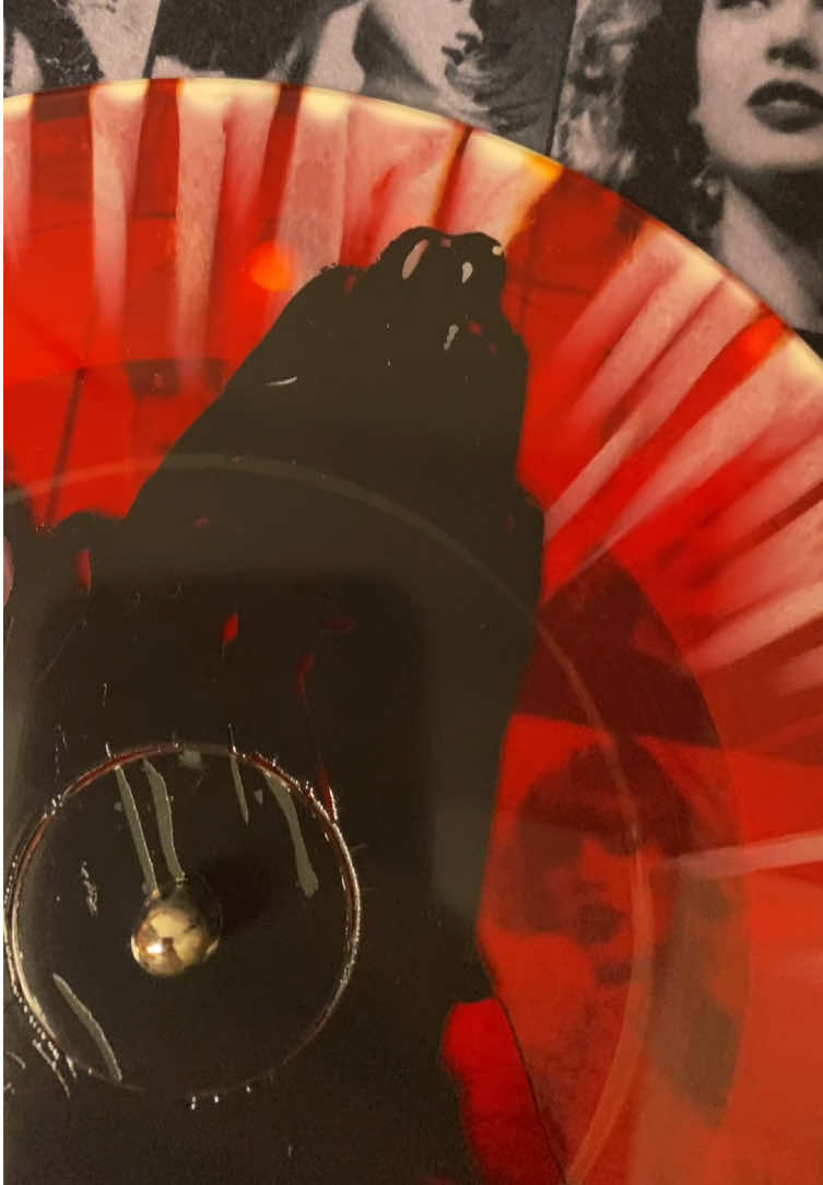 @Amber || Vinyl Collector☁️