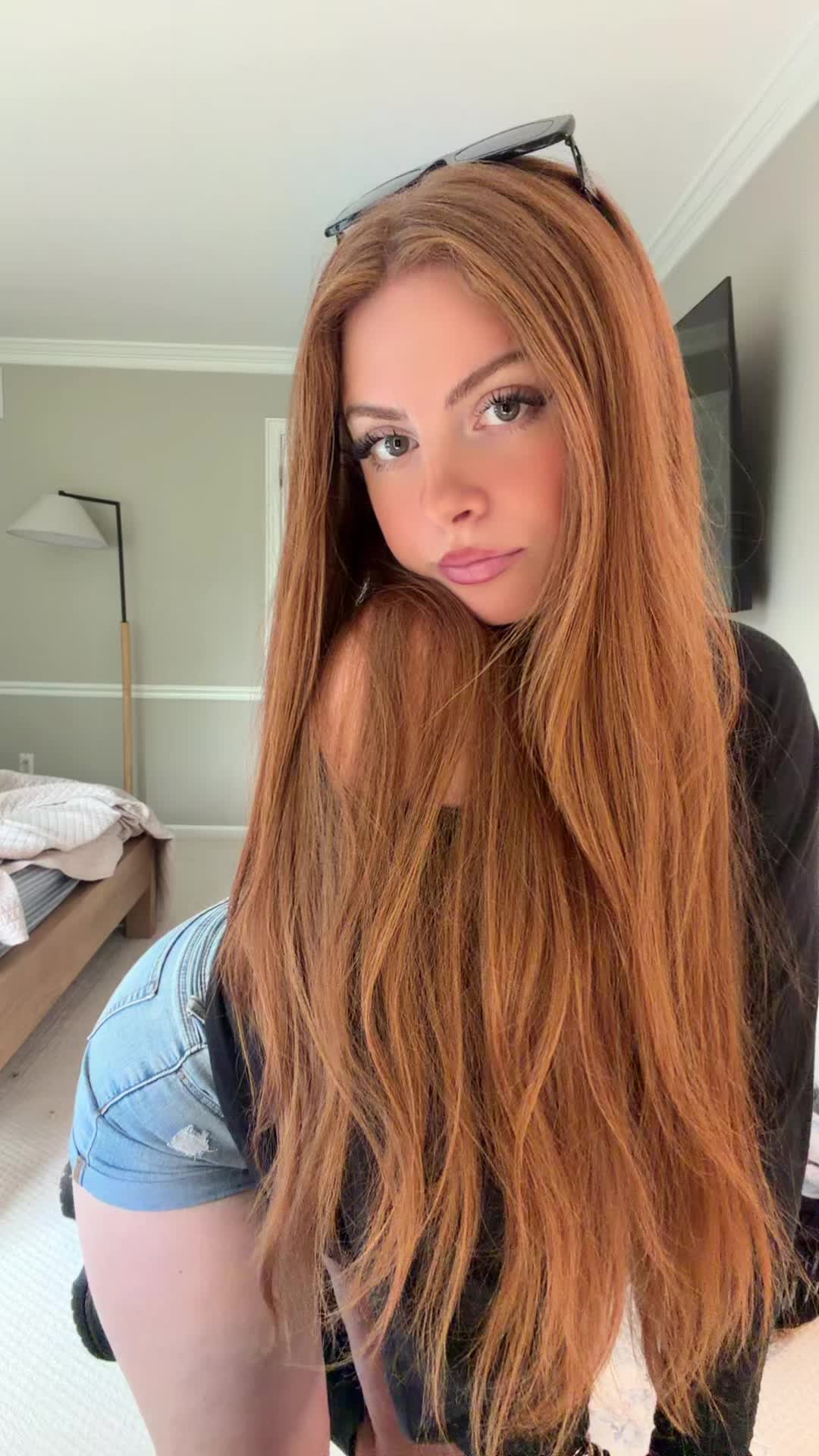@Cristina Carmella