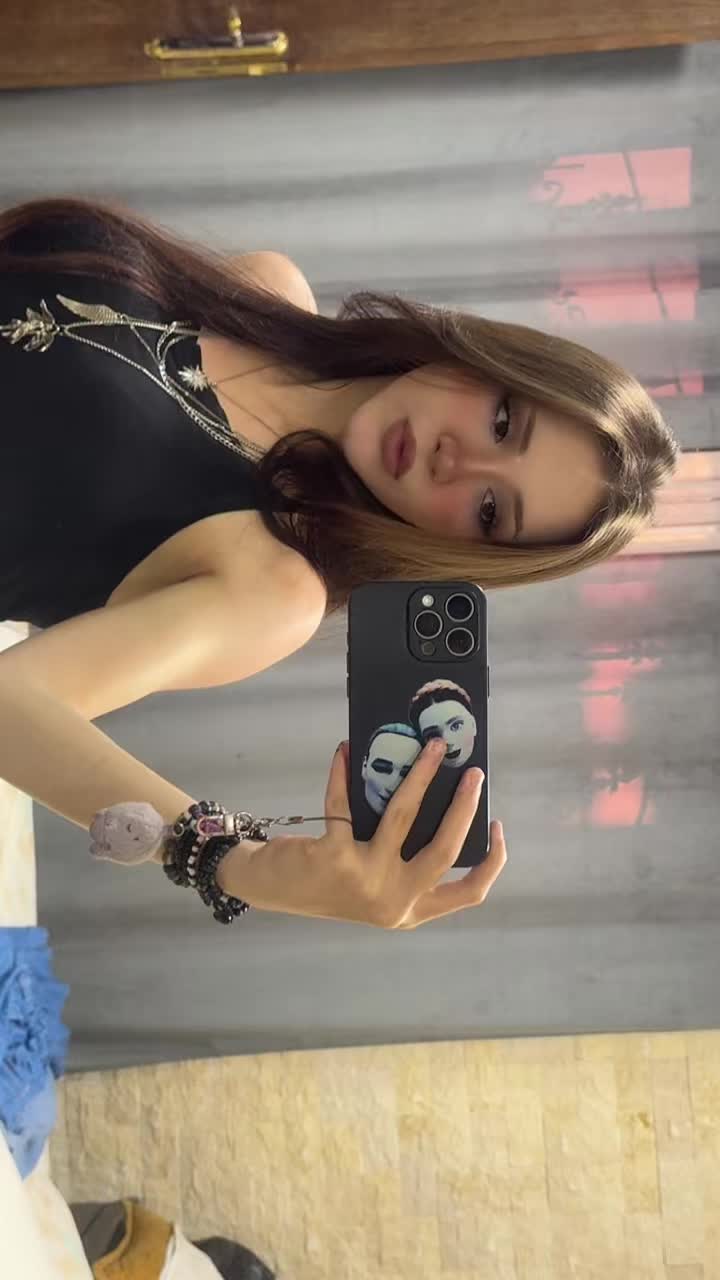 @𝐌𝐚𝐫𝐨:☆