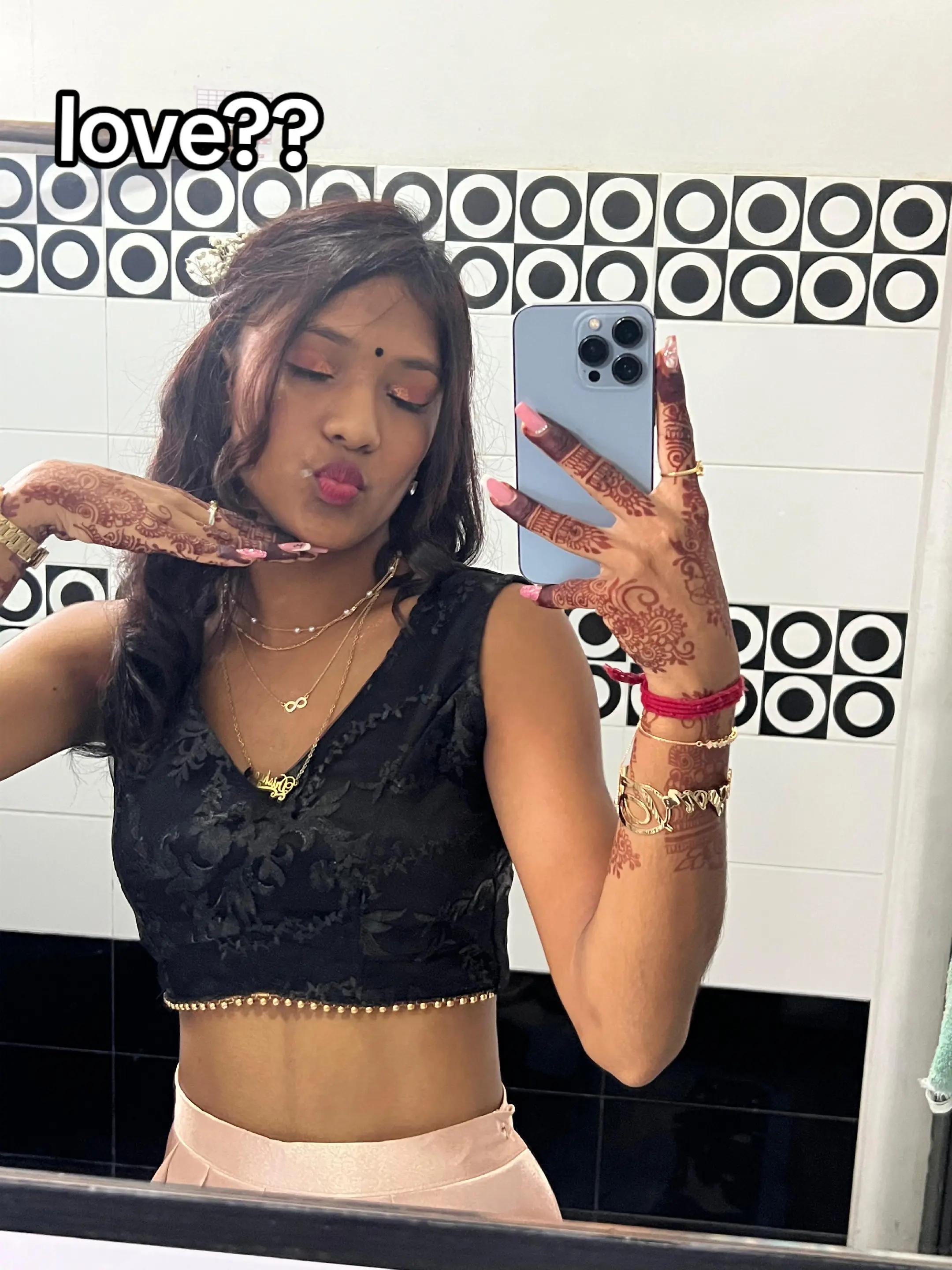@Vanshika.𝓛 💋