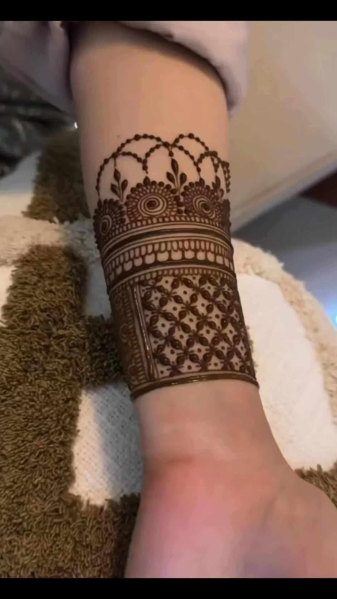 @Henna artist
