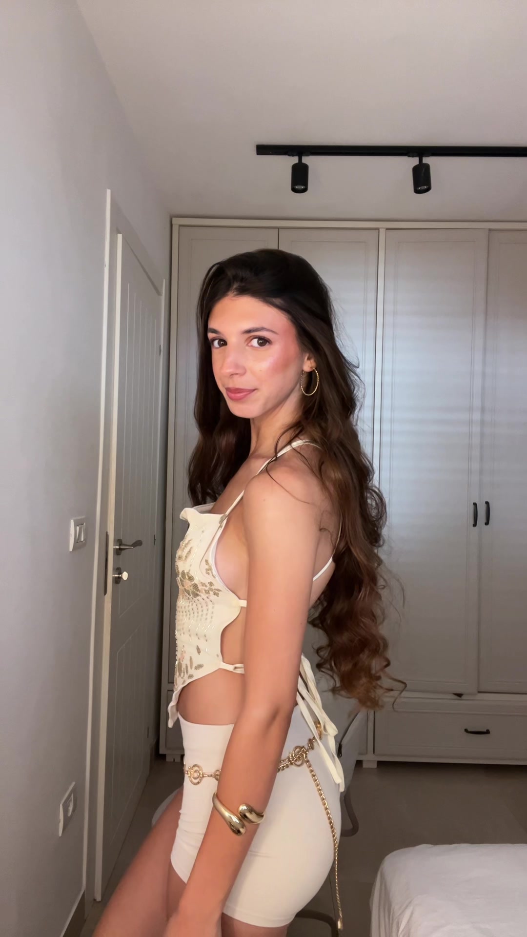 @Ayala_ariel10